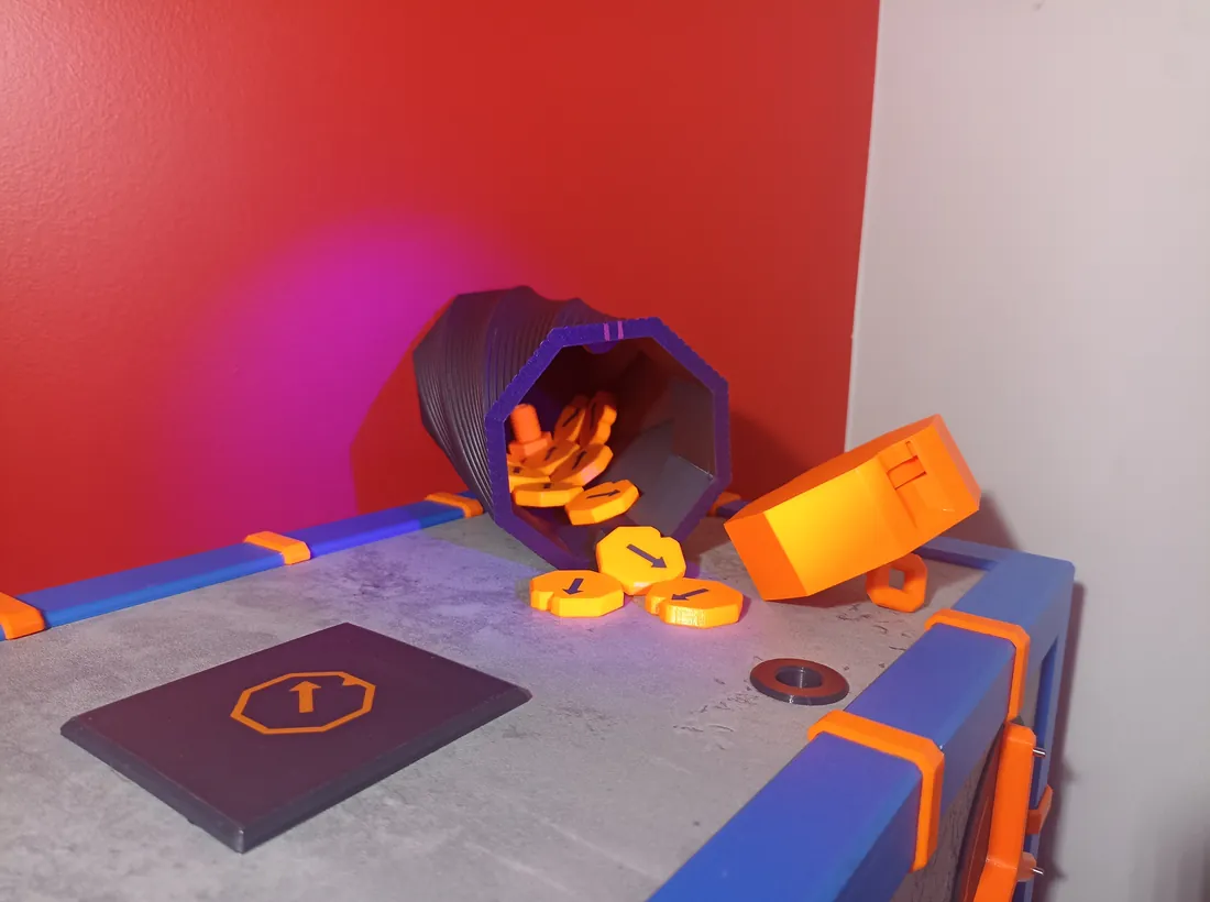 Tresor et jetons de jeu dans l'escape box Elucid Escape
